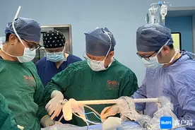 术后体表无痕！三亚这家医院成功开展首例经口腔前庭入路甲状腺癌根治术图片