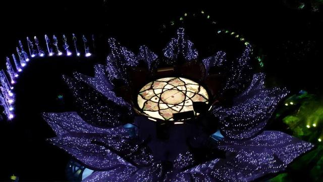 弥勒，人气爆棚！