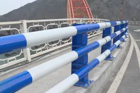 巫山：长江大桥维修加固工程施工进度达50%图片