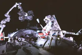 入驻空间站不足一月就出舱，中国航天员创了个纪录！图片