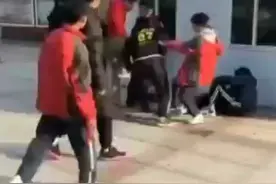 网传湖南安化县一学生被社会青年殴打 警方回应：学生发生纠纷，涉案人员全部抓获归案图片