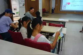 什么是有效倾听？让普陀这场“小手牵大手”的亲子公益活动告诉你图片
