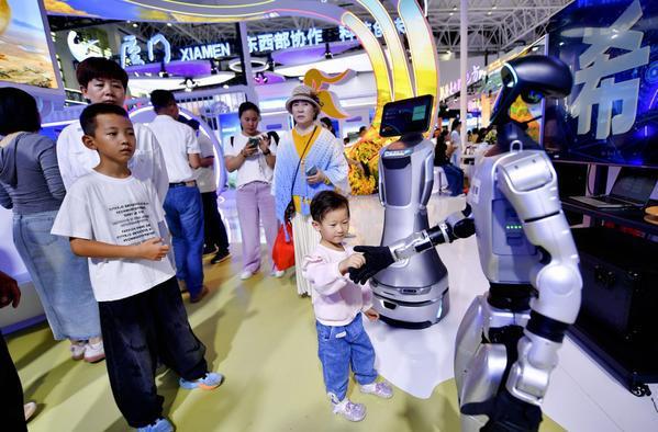第七届中国—阿拉伯国家博览会银川启幕 ​六大领域展商齐聚共话合作