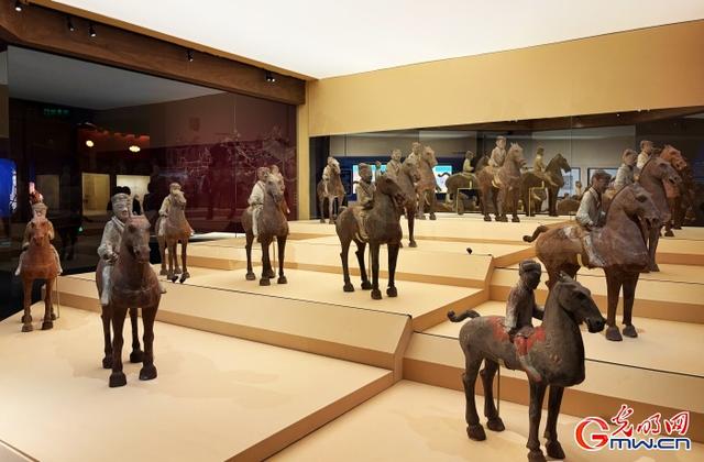 马騳骉騛……这场文化展“万马奔腾”