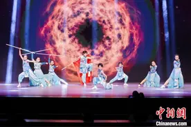 逾千名海内外舞者在珠海“金蝶”上演舞蹈盛宴图片