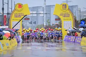 体育比赛办成了人才交流活动！2025温州龙湾半程马拉松首次推出人才跑图片