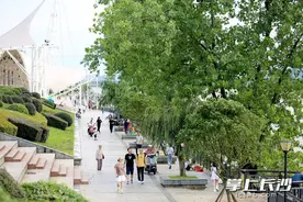 组图｜洪水退了,湘江风光带亲水平台洁净如初图片