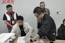 49岁白衣天使最后一次救死扶伤：3位患者获“重生”图片