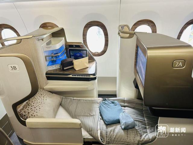 阿联酋航空A350来杭州了，过道更宽敞，科技感与舒适性拉满