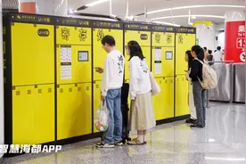 行李一扔，就往景区奔！福州地铁站寄存柜火速“满格”！图片