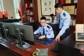 凭实力破壁出圈的“罗平警方”图片