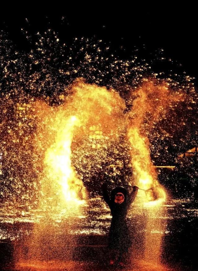 点亮荆楚夜，邂逅湖北的梦幻夜色
