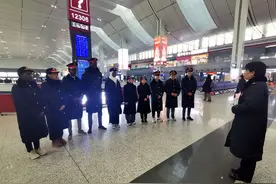 外国留学生沉浸式感受中国式归乡暖流图片