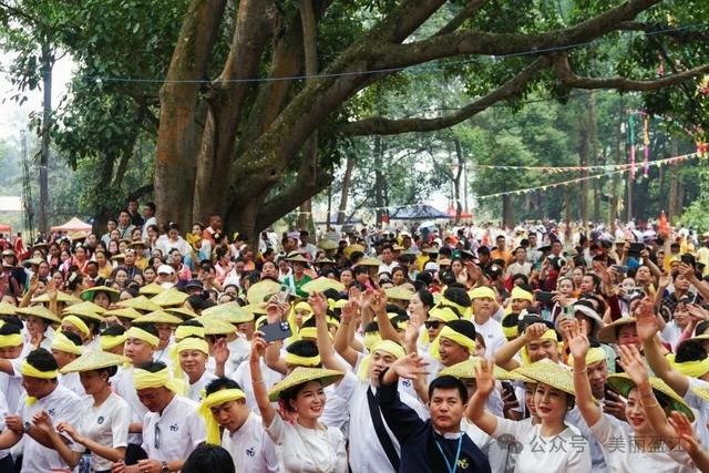 勒勐村：百年榕影里的傣乡烟火