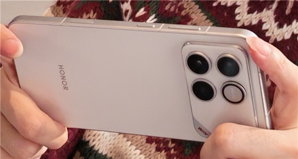 REDMI Turbo 5 Pro 通过 3C 认证，K90 至尊版有望搭载 10000mAh 超大电池