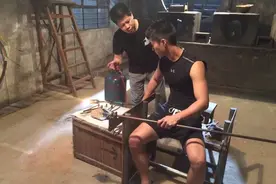 琉璃艺术家巩克海：我只是个吹玻璃的“怂人”图片