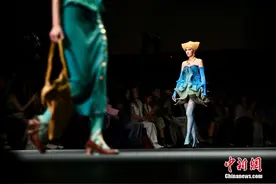 香港理工大学时装秀展示当代时尚新趋势图片
