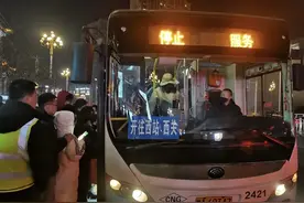 创新高！兰州公交单日客运量达135.13万人次图片