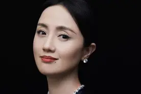 辛柏青发讣告痛别爱妻朱媛媛，从“张大民媳妇”到金鸡奖获得者，新作刚刚杀青图片