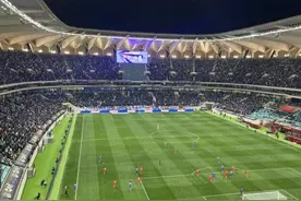 业余联赛动用国际一流专业足球场，苏超能否再创上座新纪录图片