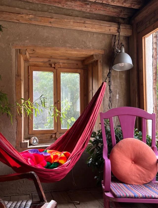 法国女士隐居云南深山15年：厌倦打工，想在中国好好生活