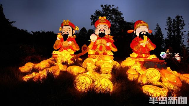 夏日里的绚烂多彩！艺术灯会本周五在中山公园举办