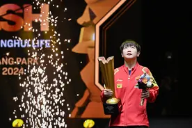 孙颖莎夺冠后积分达10800分，成世界排名新体系下首位积分破万的球员图片