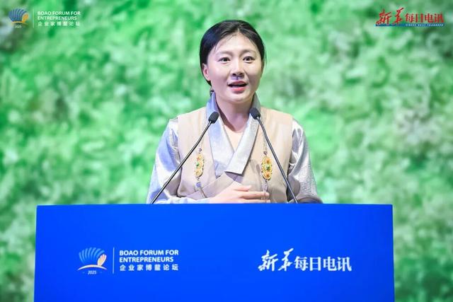 甘孜：文旅深度融合推动绿水青山变成金山银山