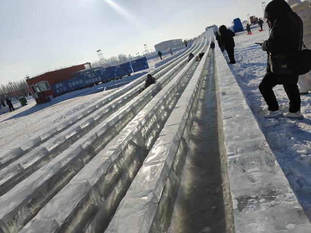 吉林省农安县第三届太平池冰雪美食禧乐汇璀璨启幕