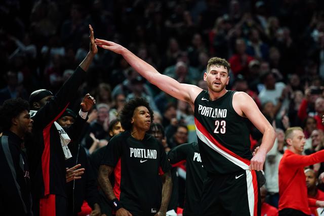 曝开拓者教练组看重能拼前场板球员