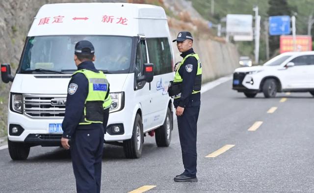 快来打卡！“天路十八弯”迎来颜值巅峰期，除了美景这里还有……
