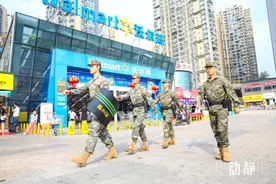 贵州武警坚守岗位，守护中秋万家圆图片