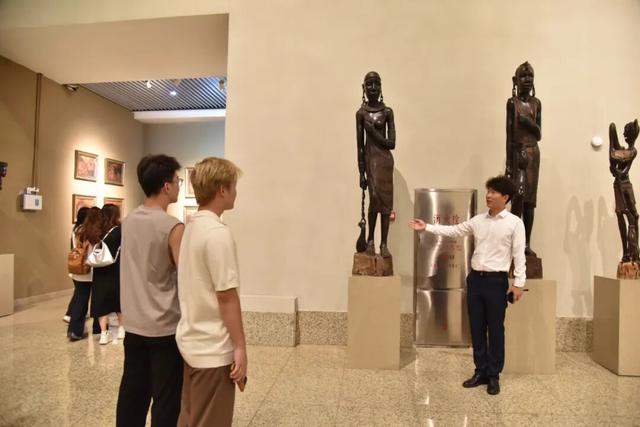雕塑无界·青春无限丨艺术盛宴激活城市青春脉搏