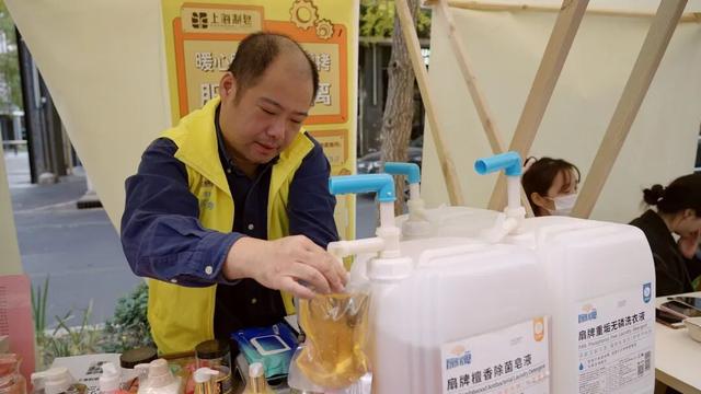 赏银杏，逛“杏运满巷”市集