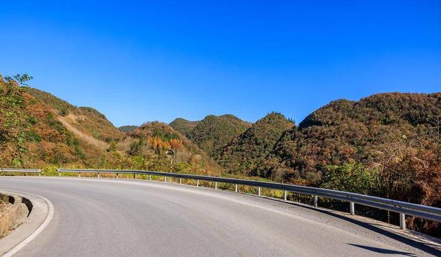 诗画冬日鹤峰：高原大地似锦绣