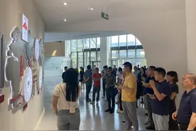 一站式服务硬件创新，莞企代表探秘松山湖这座“共享工厂”图片