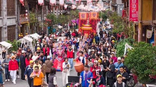 晚潮｜畲乡古城：一场畲族文化雅集的沉浸式奔赴
