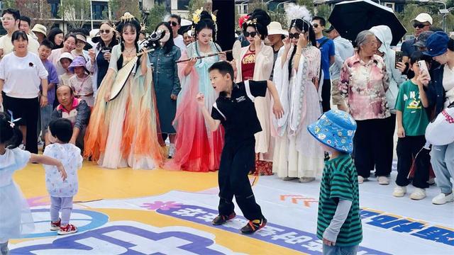 2025滇池国际咖啡文化嘉年华 | 国风与二次元碰撞出沉浸式动漫盛宴