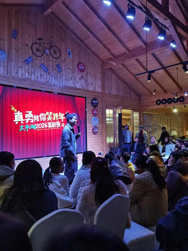 弥勒，人气爆棚！