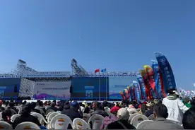 放飞创新消费新场景！第42届潍坊国际风筝会暨2025潍坊风筝嘉年华开幕图片