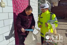 交通宣传进农村，走近村民“唠”安全！图片