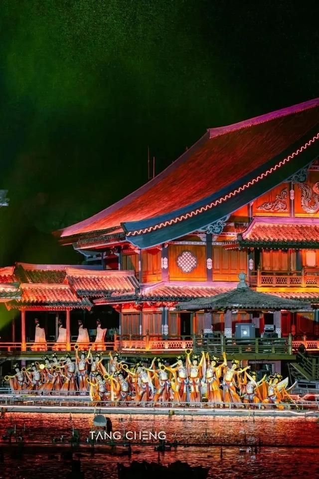 点亮荆楚夜，邂逅湖北的梦幻夜色