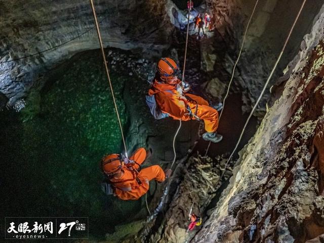 西南主流媒体夏季采访团丨探秘遵义十二背后：地下迷宫+悬崖探险，既惊险又文艺