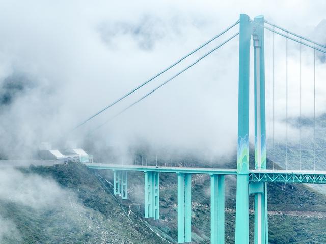 一起来看世界第一高桥的美景