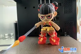 3D打印机变身大玩具！有人摆摊卖3D打印玩具日入2万多图片