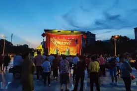 桐城市金神镇：送戏下乡 文化惠民图片