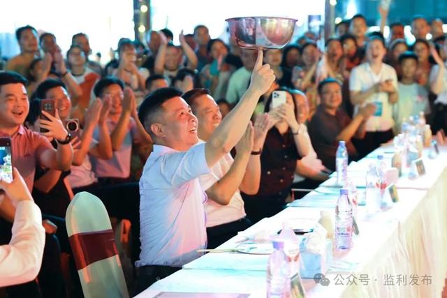 “烟火夏日夜·畅享监利城”2025年监利市夏季消费季盛大启幕