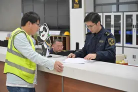 进博直击｜大西洋海域蓝鳍“金枪鱼王”抵沪，重量创历届之最图片