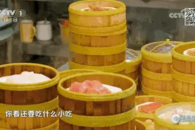 早餐来份咖啡泡油条！隔着屏幕都把人香迷糊了图片