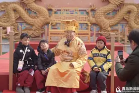 【微光映万家】青岛乡缦草莓乐园NPC赵昊：牺牲小我，让更多的人感受快乐图片